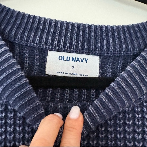 Old Navy Women’s Knitted Navy Blue Sweater - Picture 5 of 7